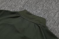 طقم تدريب شتوي بايرن ميونخ 2025-2026 زيتي سحاب كام...