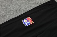 طقم تدريب شتوي اولمبيك ليون 2023-2024 احمر