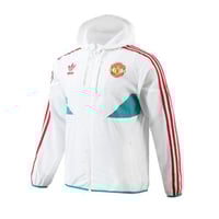 جاكيت مانشستر يونايتد 2024-2025 ابيض