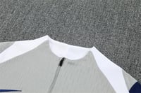 طقم تدريب شتوي توتنهام 2025-2026 رمادي