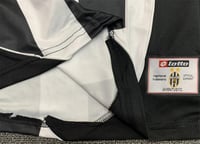 طقم يوفينتوس موسم 2002-2003 ابيض