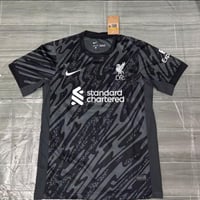 طقم ليفربول موسم 2025-2024 حارس المرمى