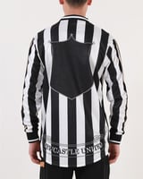 طقم نيوكاسل يونايتد موسم 1998-1999 كم طويل