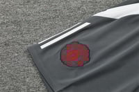 طقم تدريب صيفي مانشستر يونايتد 2024-2025 رمادي