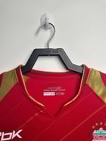 طقم ليفربول موسم 2005-2006 احمر