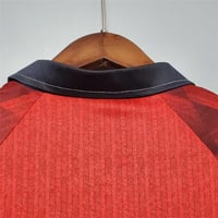 طقم مانشستر يونايتد موسم 1996-1997 احمر كم طويل