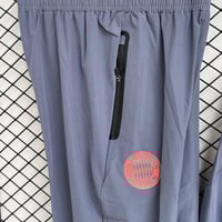 طقم تدريب شتوي بايرن ميونخ 2025-2026 ضد الماء رماد...