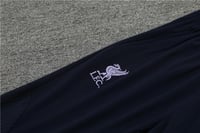 طقم تدريب شتوي ليفربول 2023-2024 خاص