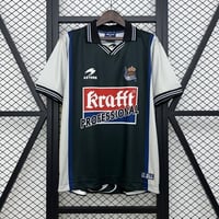 طقم ريال سوسيداد موسم 2000-2002