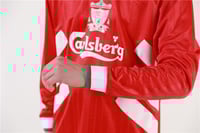 طقم ليفربول موسم 1993-1995 احمر كم طويل