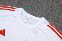 طقم تدريب صيفي ليفربول 2025-2026 ابيض