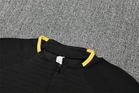 طقم تدريب شتوي مانشستر يونايتد 2025-2026 اسود