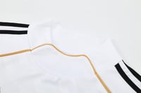 سويتر ريال مدريد ابيض 4