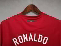 طقم منتخب البرتغال موسم 2010 احمر