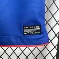 طقم اتلتيكو مدريد موسم 2010-2011