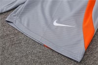 طقم تدريب صيفي انتر ميلان 2024-2025 رمادي (2)