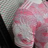 طقم ريال مدريد نسخة خاصة 2025-2026 التنين