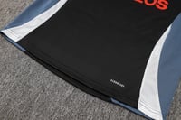 طقم تدريب شتوي مانشستر يونايتد 2024-2025 اسود