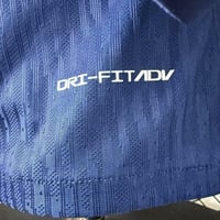 طقم باريس سانت جرمان الاساسي 2025-2026 كم طويل