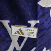 طقم ريال مدريد نسخة خاصة 2025-2026 LV.