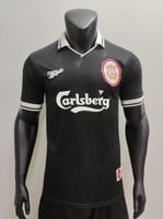 طقم ليفربول موسم 1996-1997 اسود