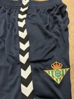 طقم تدريب شتوي ريال بيتيس 2025-2026 سحاب كامل