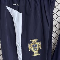 طقم تدريب شتوي منتخب البرتغال 2025-2026 ضد الماء ك...