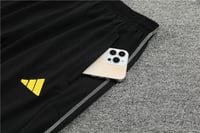 طقم تدريب شتوي اولمبيك ليون 2023-2024 اسود