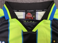 طقم مانشستر سيتي موسم 1998-1999