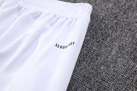 طقم تدريب شتوي يوفنتوس 2024-2025 ابيض