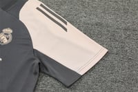 طقم تدريب صيفي ريال مدريد 2024-2025 رمادي