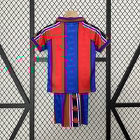 طقم برشلونة موسم 1995-1996 اطفال