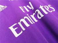 طقم ريال مدريد موسم 2017-2018 بنفسجي