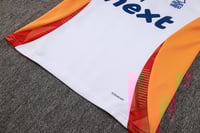 طقم تدريب شتوي نوتنغهام فورست 2024-2025 ابيض