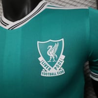 طقم ليفربول الثالث 2025-2026