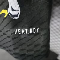 طقم ريال مدريد قبل المباراة 2025-2026 اسود