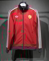 طقم جاكيت مانشستر يونايتد 2025-2026 احمر