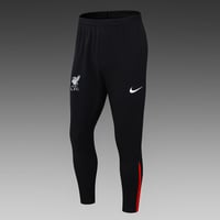 طقم ليفربول الشتوي