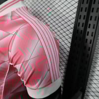 طقم ريال مدريد نسخة خاصة 2025-2026 وردي