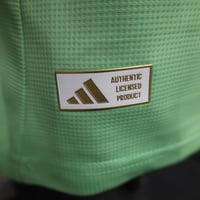 طقم ليفربول حارس المرمى 2025-2026