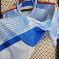 طقم منتخب اسبانيا موسم 2022 ازرق