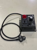 دايمر ومنظم الجهد الكهربائي 220 فولت ويتحمل إلى 40...