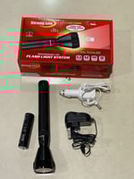 كشاف ليد من سترونق لايت الألماني