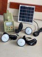 نظام الطاقة الشمسية 5 واط مع 3 لمبات ليد وفاصل ومن...