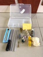 عدة تنظيف اسلحة مع علبة للحفظ