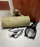 كشاف يدوي إضاءة ليد بقوة 20 واط و 2000 لومينز مع ش...