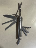 سكين صفط مخباة 15 وظيفة مع مفكات وعدة