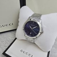 ساعة قوتشي الرجالية فضي مع ازرق - لمسه ذوق