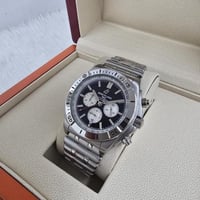 ساعة بريتلينغ ستيل رجالي فضي مع اسود - خيال