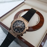 ساعة هوبلت كرونوغراف اسود كلاسيك -درر